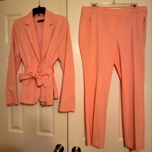 New York and Co. Pink pants suit.